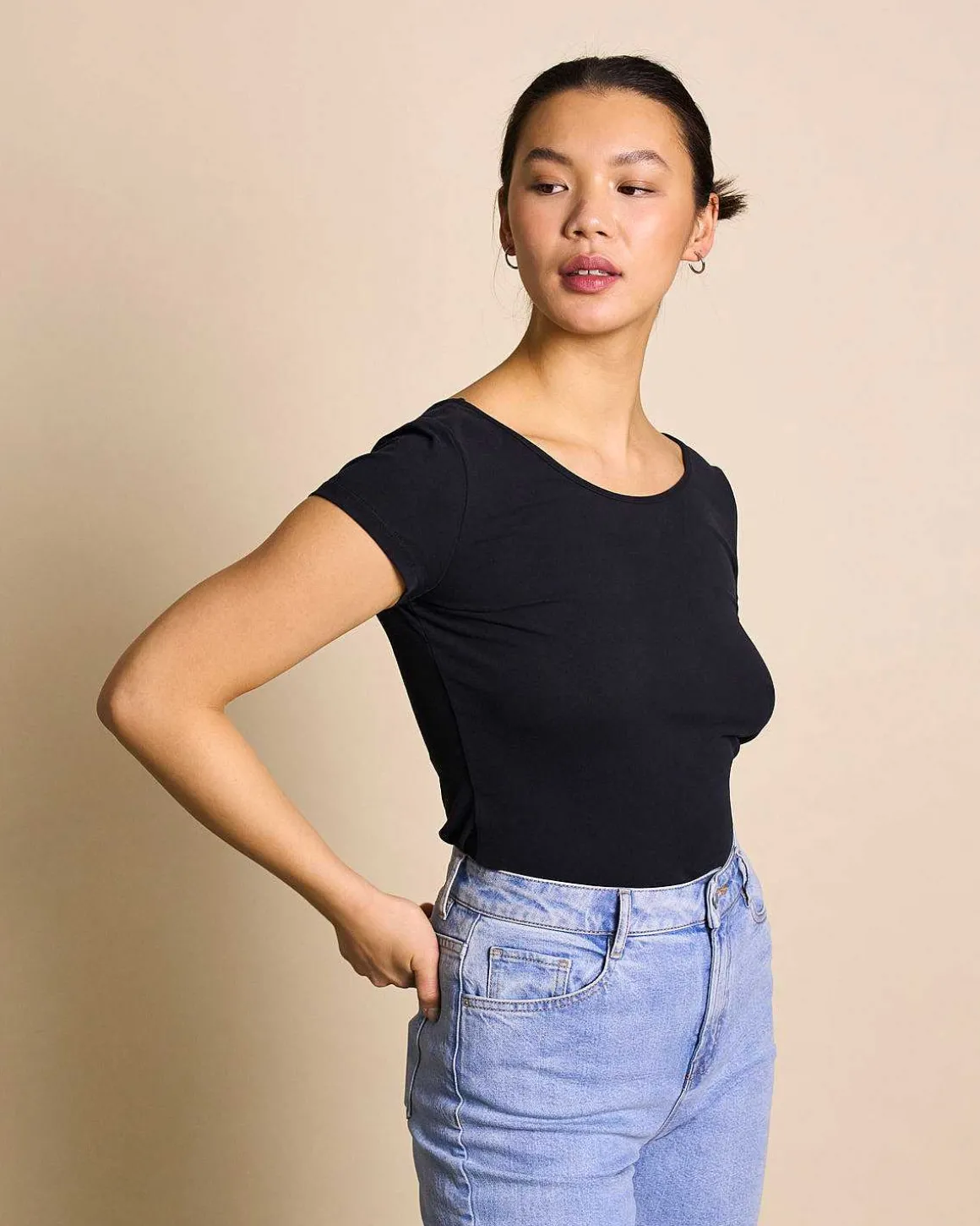 Ballerina T-Shirt Aloe Soft Black Gots