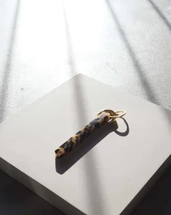 Bar Keychain Blonde Tortoise