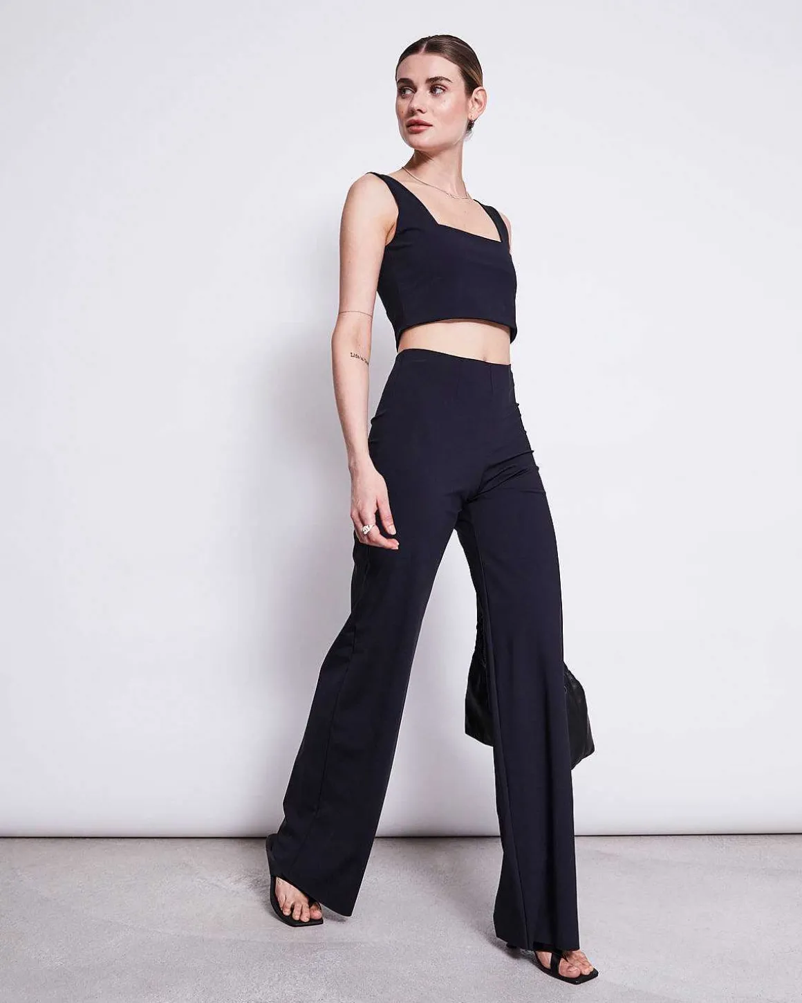 Crop Top Cancun Black