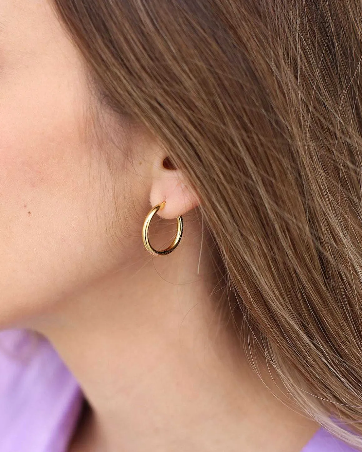 Dear Darling Berlin Essential Hoop Earrings Medium Gold