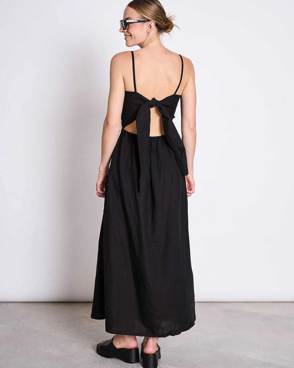 Linen Bow Dress Leuven Black