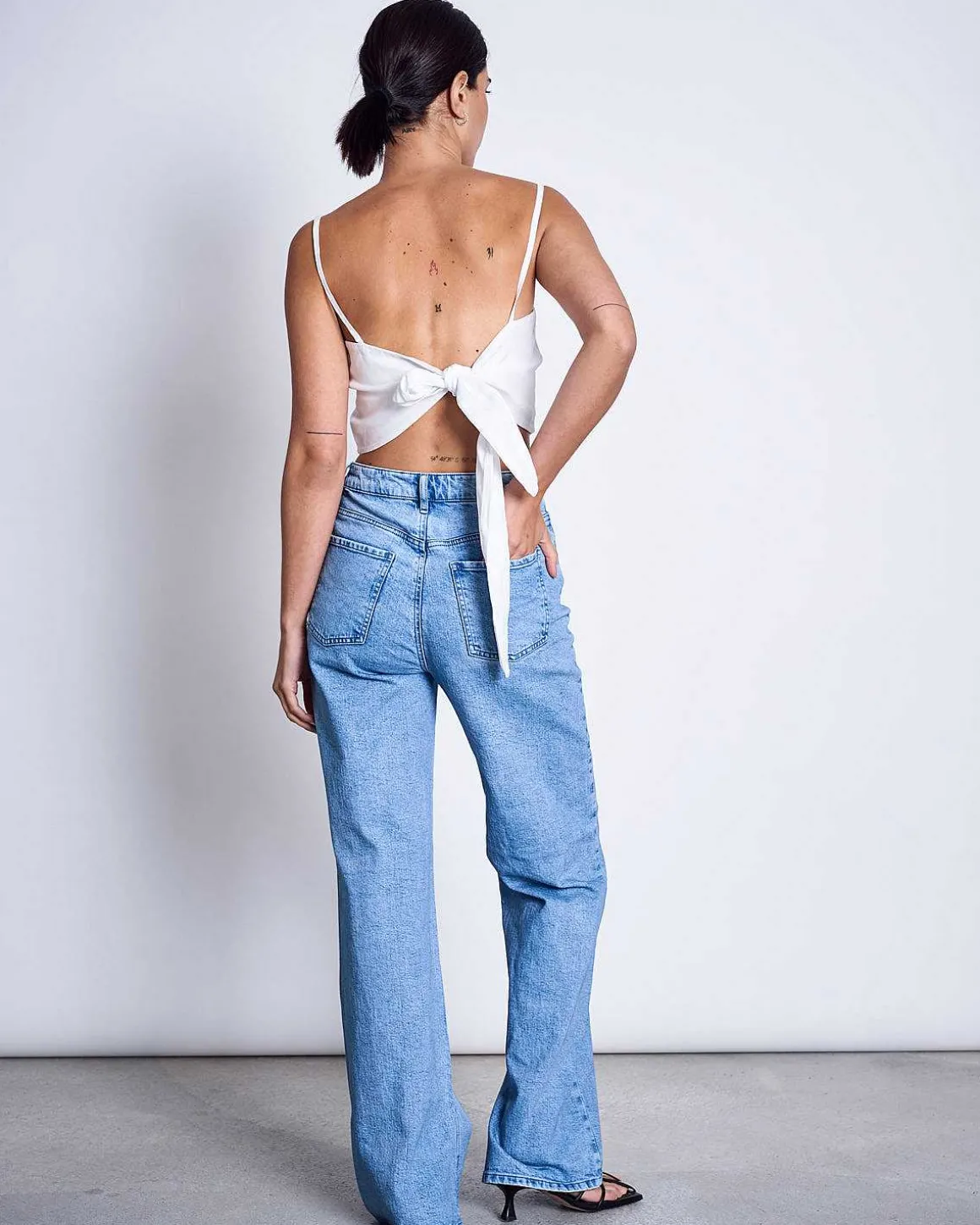 Linen Bow Top Arlon White