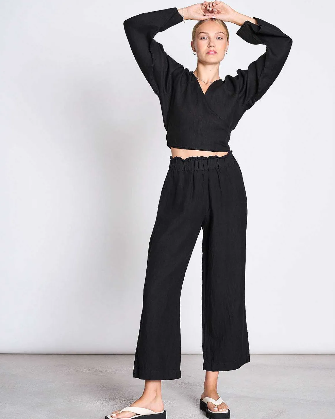 Linen Wrap Blouse Rora Black