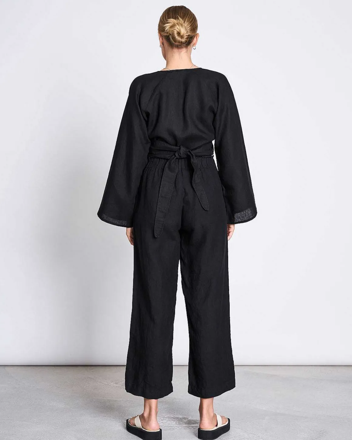 Linen Wrap Blouse Rora Black