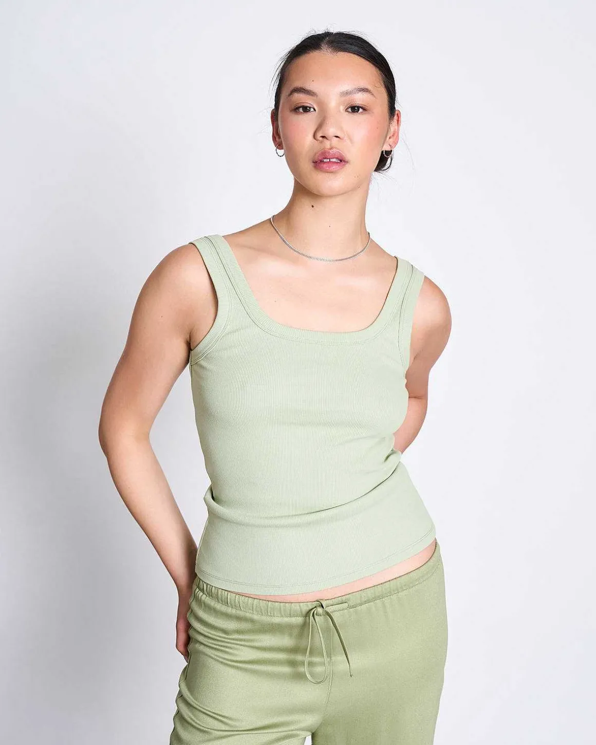 Mid Rise Loose Pants Strath Pale Olive