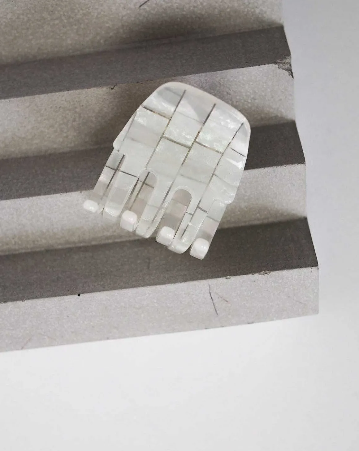 Mini Claw Opalite Shell Checker