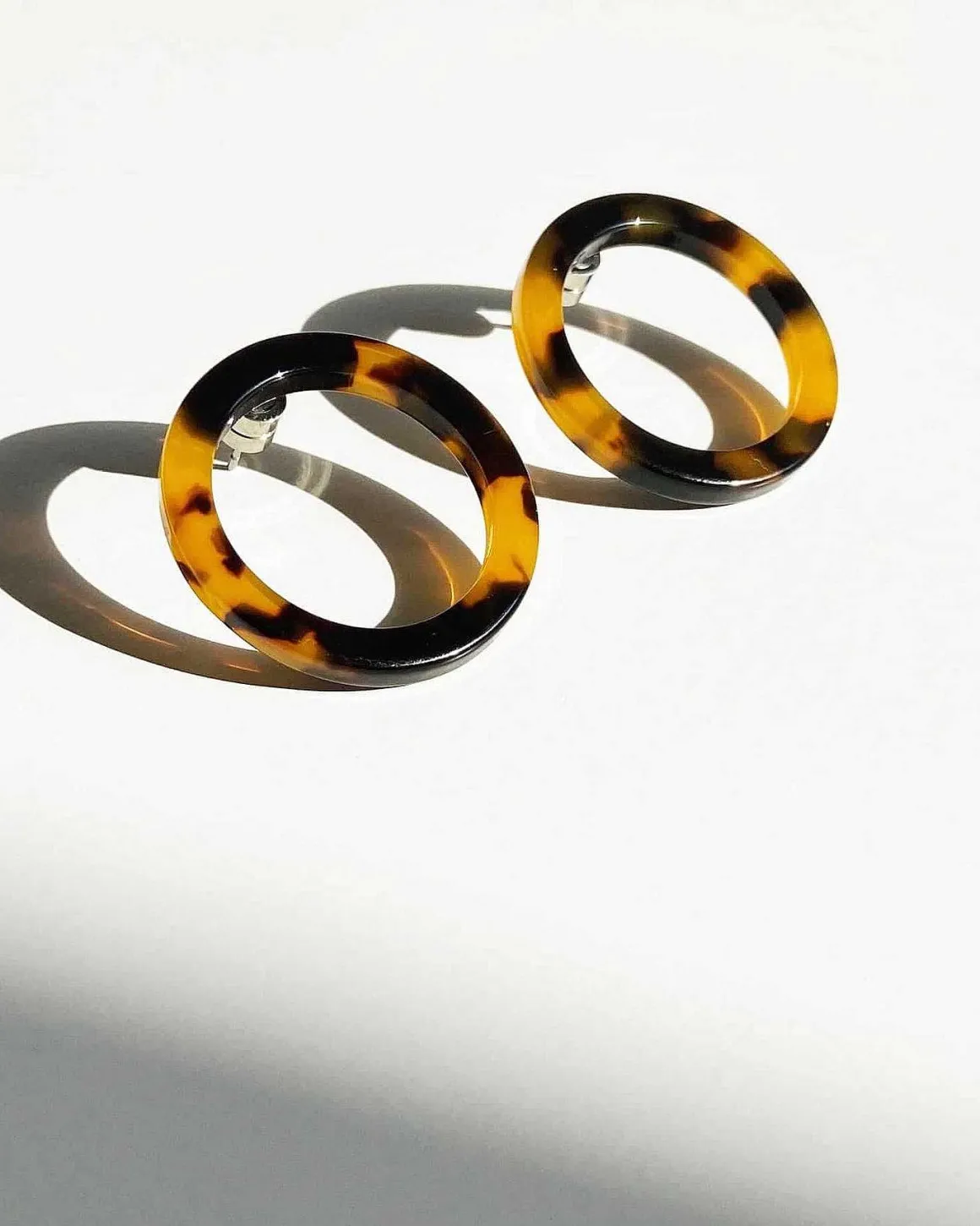 Mini Isla Hoops Classic Tortoise