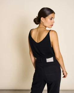 Slip Top Triangle Flow Black