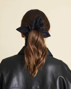 Square Scrunchie Black
