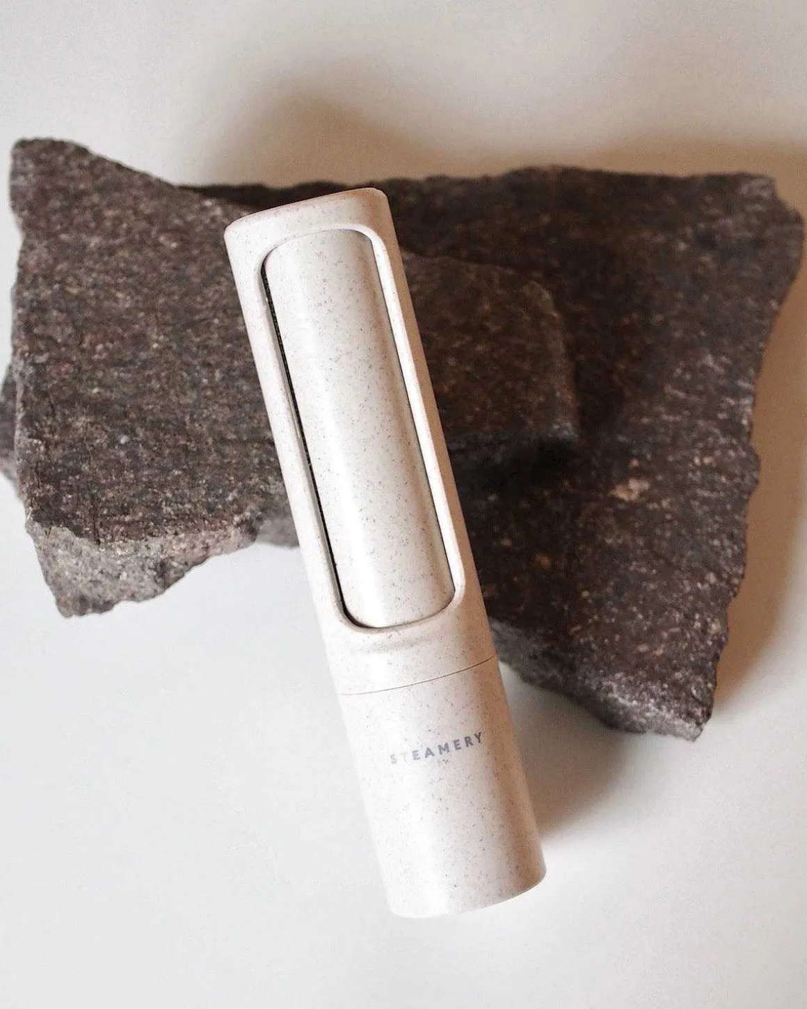 Steamery Lint Brush Sand