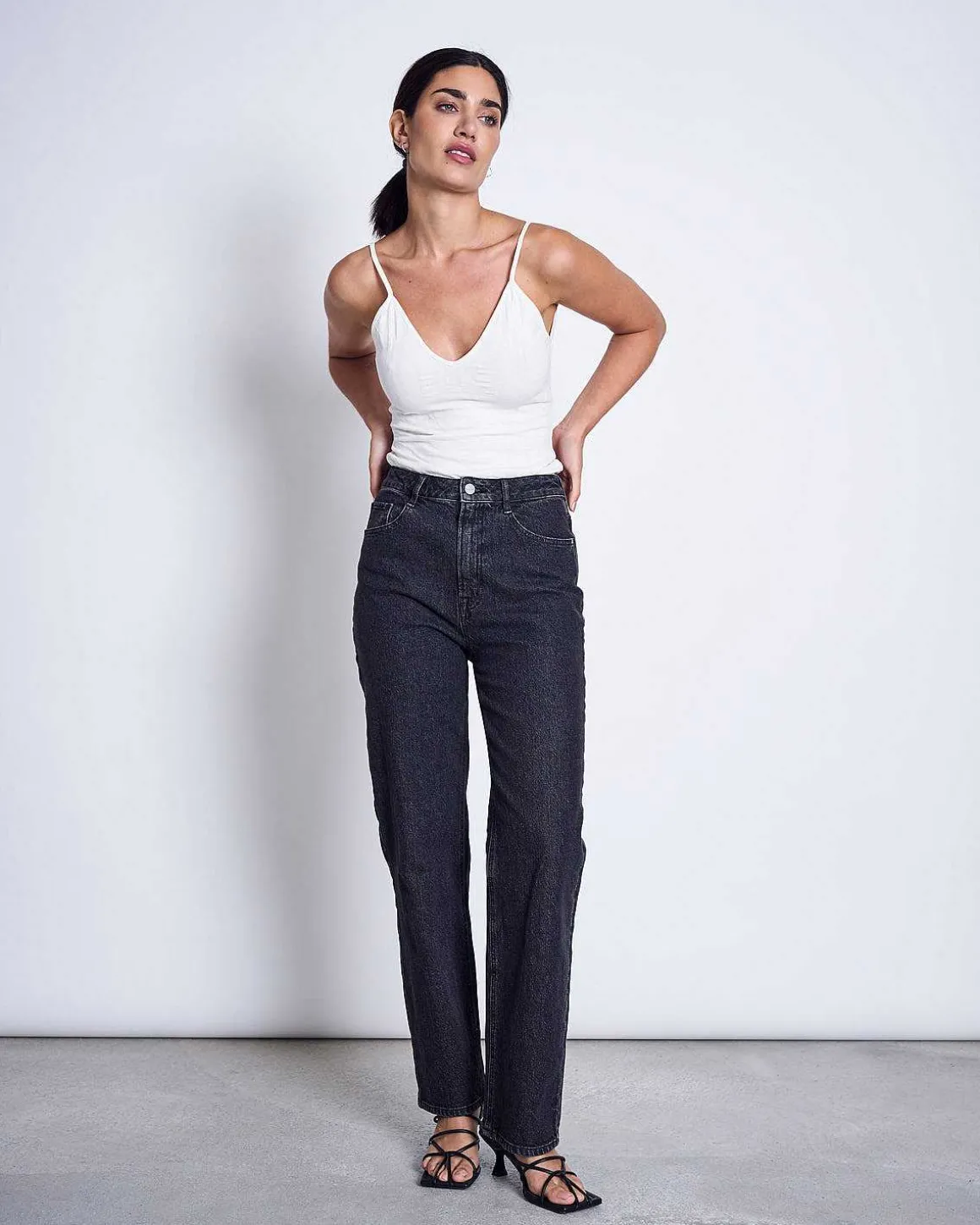 Straight Leg Jeans Alba Faded Black