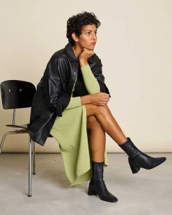 The Vegan Coated Jacket Black