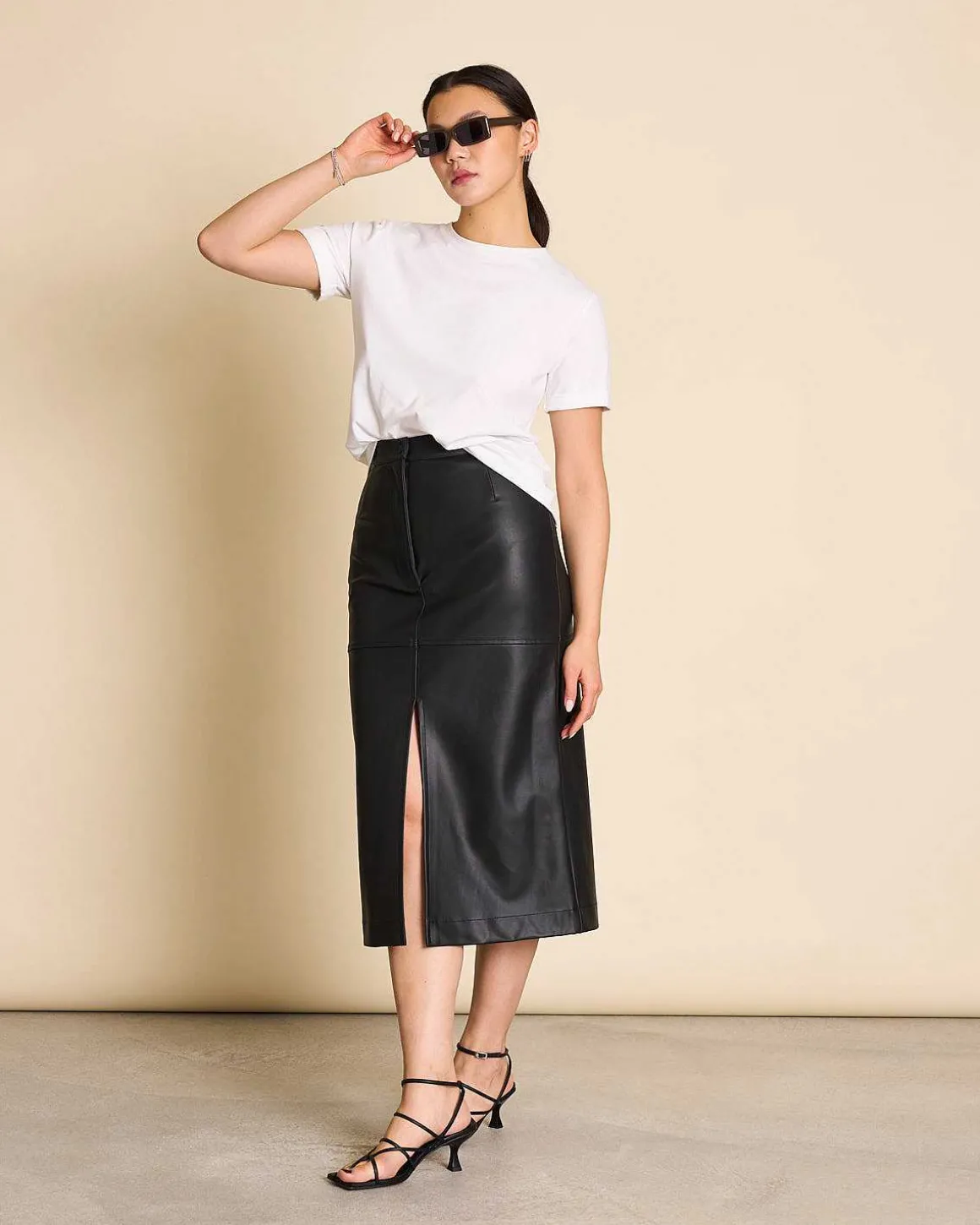 The Vegan Coated Skirt Long Black